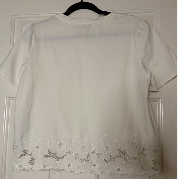 Bagatelle Collection Tops - Bagatelle Collection White Floral Eyelet Lace Hem Short Sleeve Top Medium